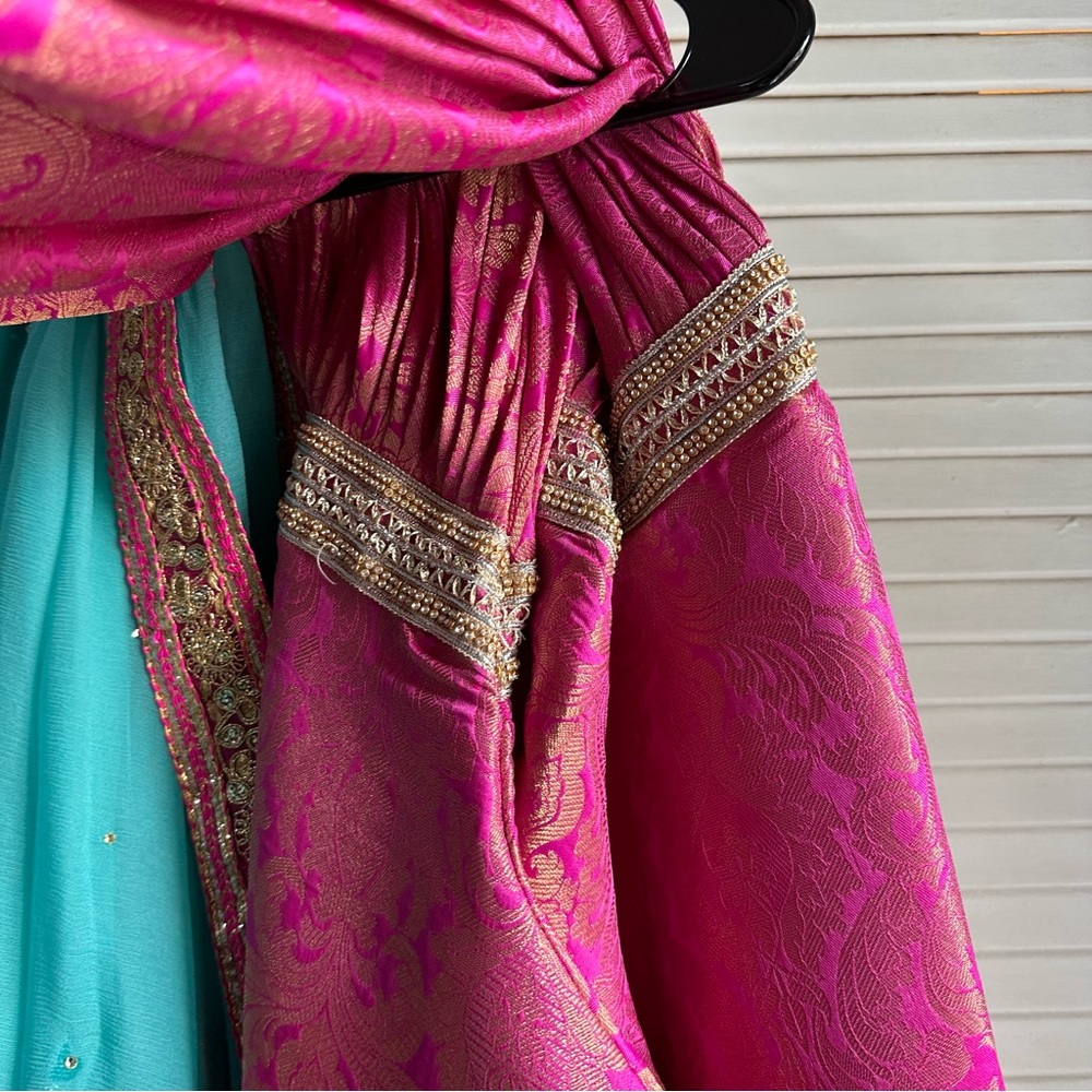 Turquoise and pink 3 piece salwar kameez - Picture 10 of 11